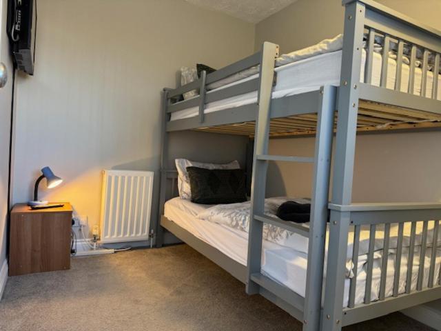 Netflix Home Jacuzzi Gym Fast Wifi Ps5 Free Parking 2 Spaces Hereford Extérieur photo
