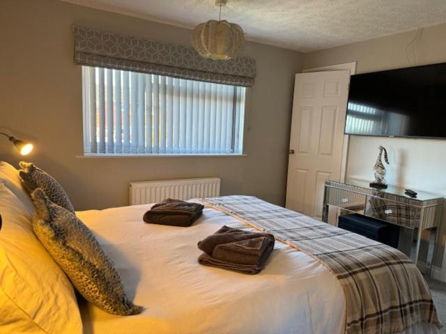 Netflix Home Jacuzzi Gym Fast Wifi Ps5 Free Parking 2 Spaces Hereford Extérieur photo